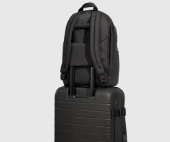 Active Backpack 26L in Jet Black