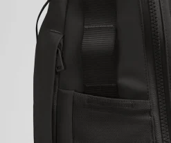 Active Daypack 20L in Jet Black