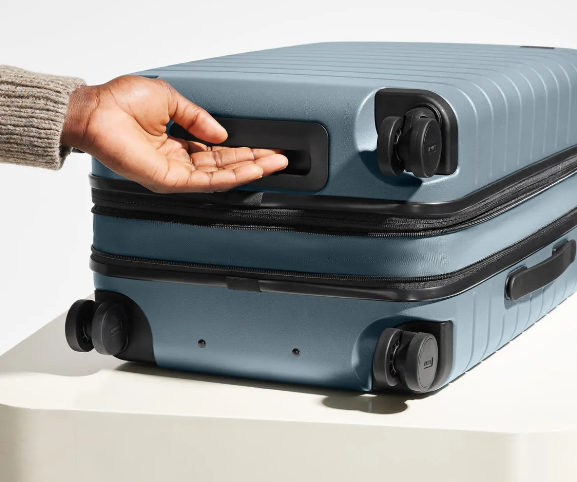 The Bigger Carry-On Flex in Coast Blue