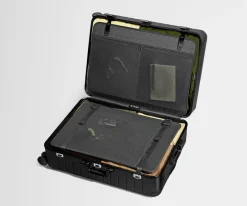 The Large: Aluminum Edition in Onyx Black