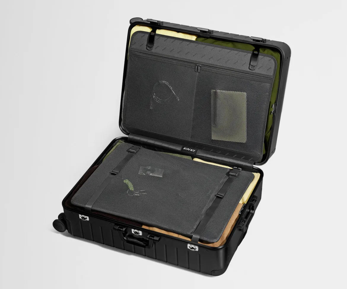 The Large: Aluminum Edition in Onyx Black