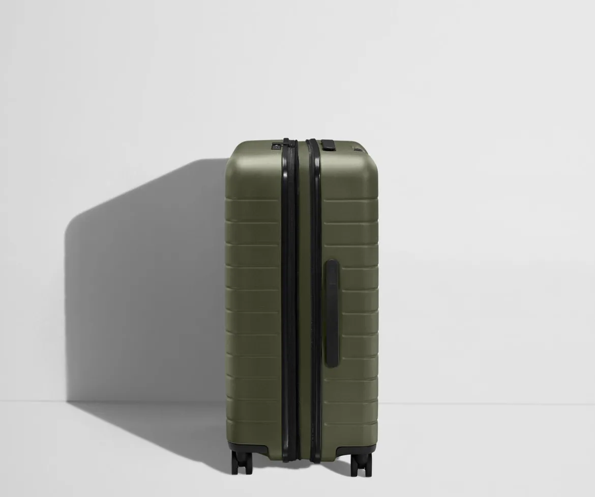 The Medium Flex in Olive Green