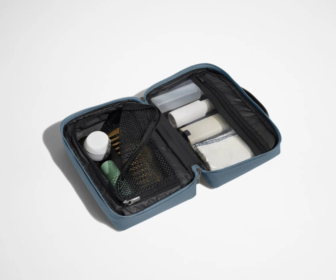The Small Toiletry Bag in Coast Blue