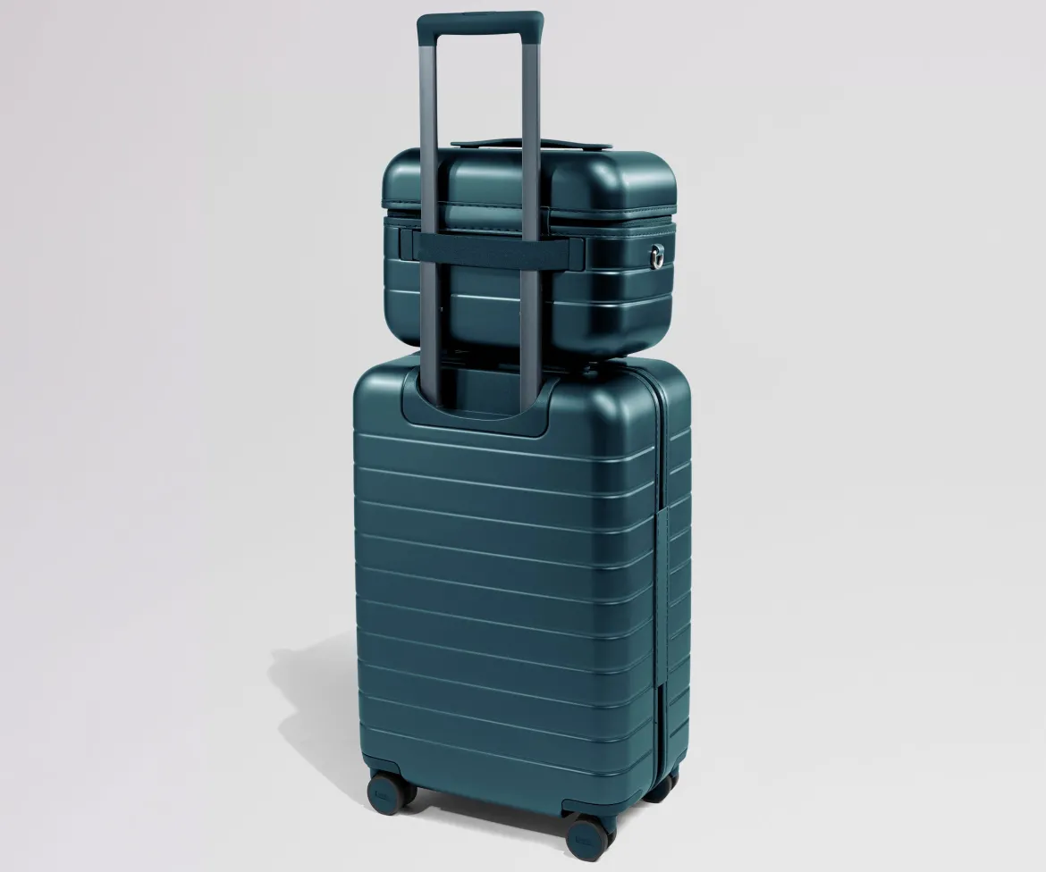 The Train Case in Stormy Teal