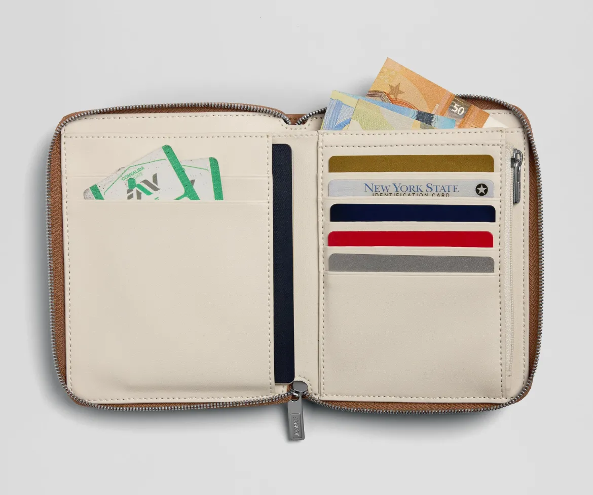 Travel Wallet in Saddle Brown